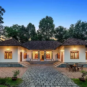 Cvm House With Lawn At Thiruvalla By Stayvista Villa Alappuzha